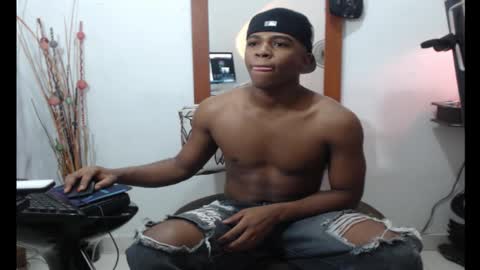 Snapshot of demond_333 chatting on 09-21-25, 02:08 DEMOND online show from 09-21-25, 02:08