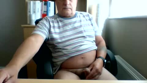 Snapshot of den66_ chatting on 05-09-26, 12:21 den66_ online show from 05-09-26, 12:21