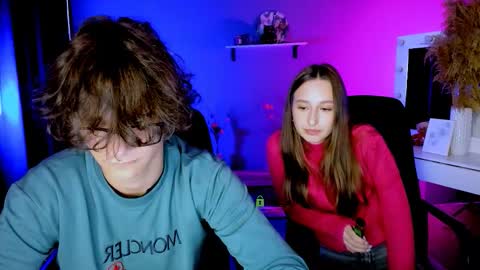 Snapshot of den_rich chatting on 10-01-25, 07:47 Den online show from 10-01-25, 07:47