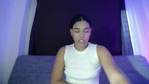 Snapshot of dena_k_ chatting on 10-20-25, 10:38 Dena k s online show from 10-20-25, 10:38