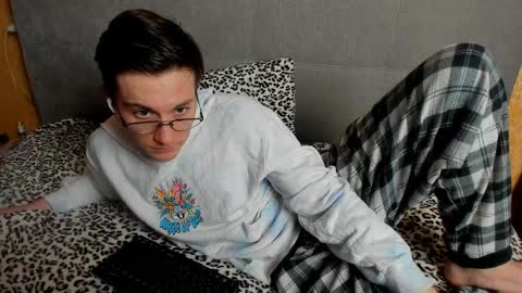 Snapshot of deni_boy99 chatting on 03-31-26, 07:14 Deni online show from 03-31-26, 07:14