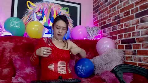Denisse online show from 04-18-26, 03:54