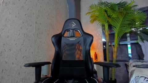 dennis_cox_ online show from 02-04-25, 04:18