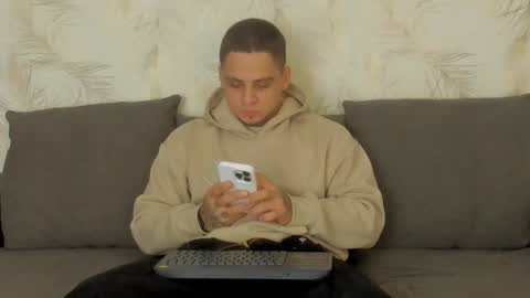 dennis munera online show from 01-03-25, 12:52