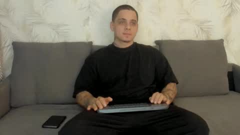 dennis munera online show from 01-17-25, 11:38