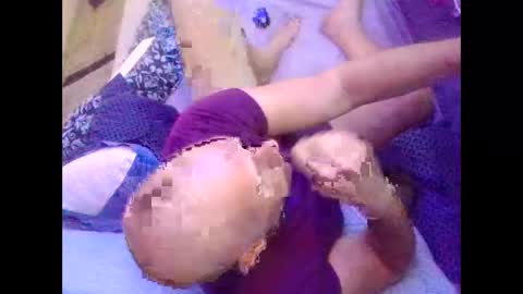 Snapshot of denveversbb chatting on 09-12-25, 12:22 denveversbb online show from 09-12-25, 12:22