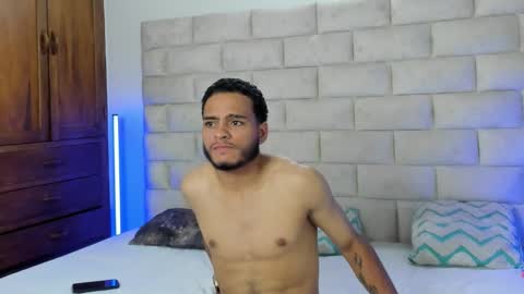 Snapshot of denzelvelez chatting on 01-09-26, 03:53 David online show from 01-09-26, 03:53