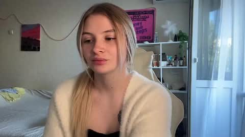Snapshot of deonnagarn chatting on 05-29-26, 01:09 Vi Victoria online show from 05-29-26, 01:09