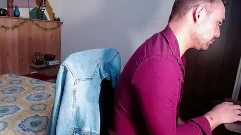 Dereck Mills3 online show from 01-13-26, 02:39