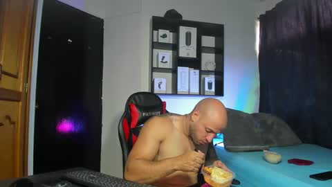 dereckgreen online show from 12-17-24, 07:04