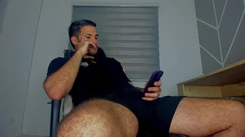 dereckhardd online show from 04-11-26, 07:45