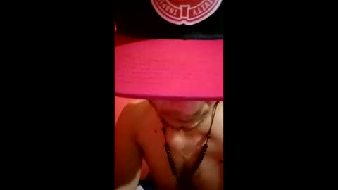 Snapshot of dereckortizarnold chatting on 12-18-25, 09:26 dereckortizarnold online show from 12-18-25, 09:26