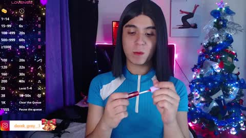 Snapshot of derek_greyy_ chatting on 01-01-25, 10:32 derek grey online show from 01-01-25, 10:32