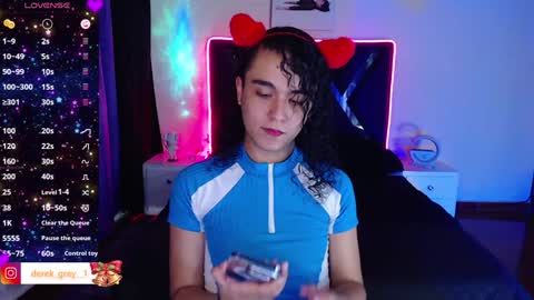 Snapshot of derek_greyy_ chatting on 01-13-25, 11:27 derek grey online show from 01-13-25, 11:27