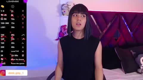 Snapshot of derek_greyy_ chatting on 02-26-25, 08:44 derek grey online show from 02-26-25, 08:44