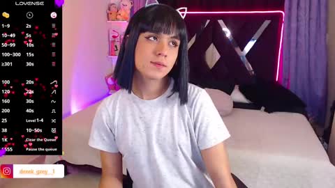 Snapshot of derek_greyy_ chatting on 03-12-25, 03:02 derek grey online show from 03-12-25, 03:02