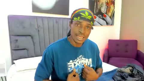Snapshot of derek_raser chatting on 07-07-26, 07:29 Terry Zyzz online show from 07-07-26, 07:29