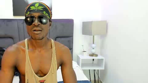 Snapshot of derek_raser chatting on 07-12-26, 07:05 Terry Zyzz online show from 07-12-26, 07:05