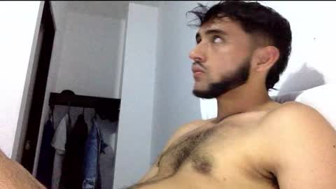 Snapshot of derek_smiith chatting on 11-17-25, 01:44 Derek smiith online show from 11-17-25, 01:44