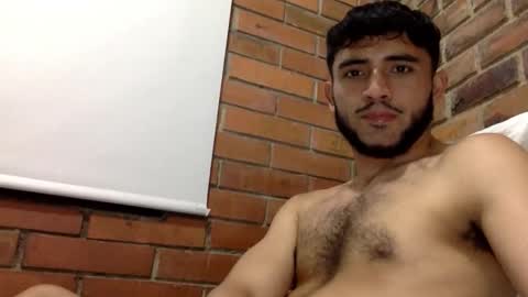 Snapshot of derek_smiith chatting on 12-04-25, 11:02 Derek smiith online show from 12-04-25, 11:02