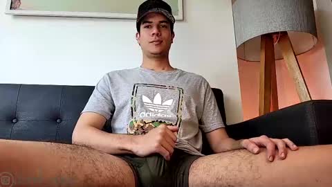 Snapshot of derek_stud_ chatting on 03-03-25, 04:24 Derek independent model online show from 03-03-25, 04:24