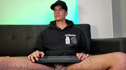 Snapshot of derek_stud_ chatting on 12-19-25, 02:40 Derek independent model online show from 12-19-25, 02:40