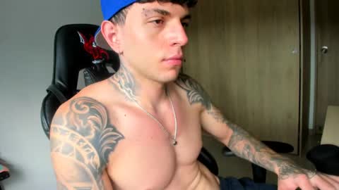 derekmuller11 online show from 04-19-26, 09:17