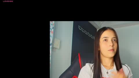 derly_cuervo703031 online show from 05-17-26, 04:47