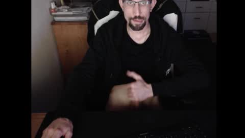 dermattes online show from 12-20-25, 03:41