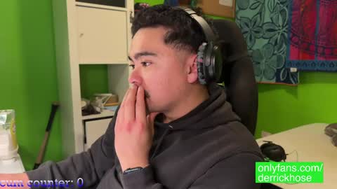 Derrick Hose online show from 01-10-25, 05:26