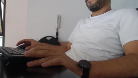     online show from 12-04-24, 04:27