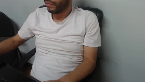     online show from 03-02-25, 02:21