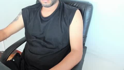     online show from 05-18-26, 01:06