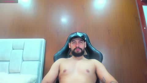 DerryBigger CM online show from 03-25-26, 07:31