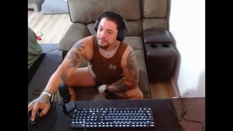 desertadventurer25 online show from 10-10-25, 06:40