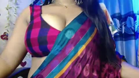 Snapshot of desi_girl_jebin chatting on 09-17-25, 01:13 Jebin online show from 09-17-25, 01:13