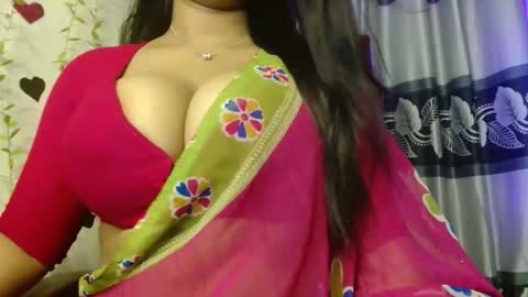 Snapshot of desi_girl_jebin chatting on 10-13-25, 10:59 Jebin online show from 10-13-25, 10:59