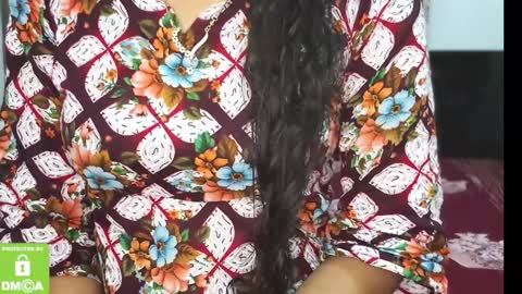 Snapshot of desicoupleshow chatting on 01-06-25, 02:03 Eva and Adam online show from 01-06-25, 02:03