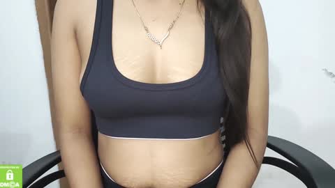 Snapshot of desicoupleshow chatting on 02-04-25, 01:16 Eva and Adam online show from 02-04-25, 01:16