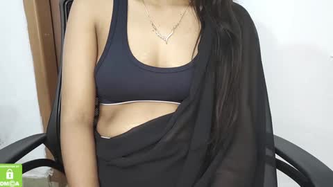 Snapshot of desicoupleshow chatting on 02-04-25, 04:18 Eva and Adam online show from 02-04-25, 04:18