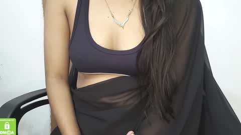 Snapshot of desicoupleshow chatting on 02-05-25, 04:59 Eva and Adam online show from 02-05-25, 04:59