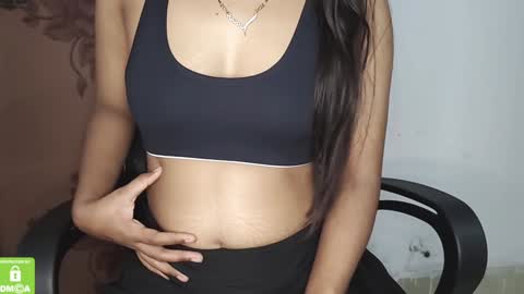 Snapshot of desicoupleshow chatting on 02-05-25, 04:14 Eva and Adam online show from 02-05-25, 04:14