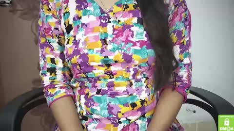 Snapshot of desicoupleshow chatting on 02-09-25, 02:07 Eva and Adam online show from 02-09-25, 02:07