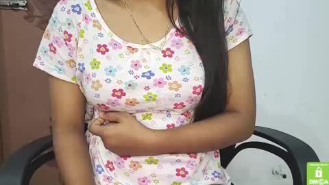 Snapshot of desicoupleshow chatting on 02-11-25, 01:51 Eva and Adam online show from 02-11-25, 01:51