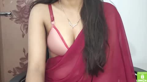 Snapshot of desicoupleshow chatting on 02-12-25, 12:27 Eva and Adam online show from 02-12-25, 12:27