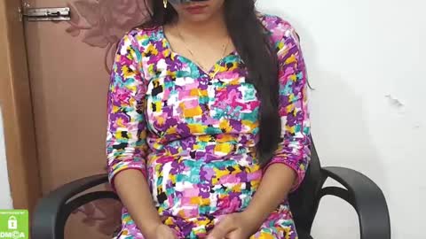 Snapshot of desicoupleshow chatting on 02-18-25, 06:04 Eva and Adam online show from 02-18-25, 06:04