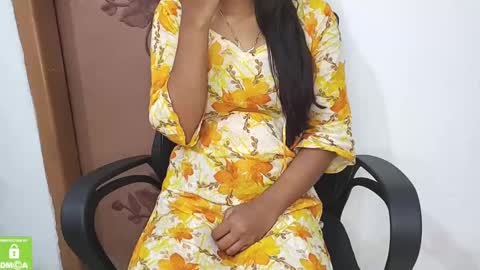 Snapshot of desicoupleshow chatting on 02-20-25, 04:18 Eva and Adam online show from 02-20-25, 04:18