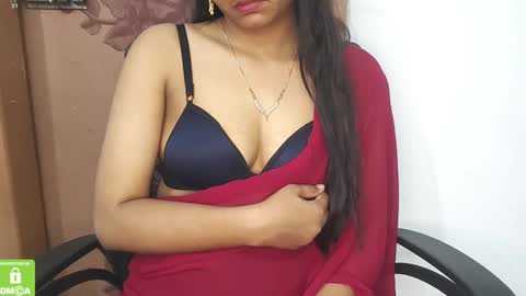 Snapshot of desicoupleshow chatting on 02-28-25, 04:31 Eva and Adam online show from 02-28-25, 04:31