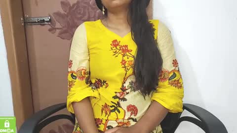 Snapshot of desicoupleshow chatting on 03-01-25, 01:22 Eva and Adam online show from 03-01-25, 01:22