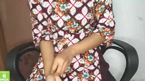 Snapshot of desicoupleshow chatting on 03-03-25, 01:10 Eva and Adam online show from 03-03-25, 01:10